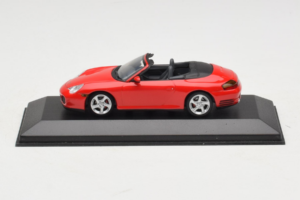 Porsche 911 996 Carrera 4S Cabriolet Rot Minichamps 1:43 400062831 Metall