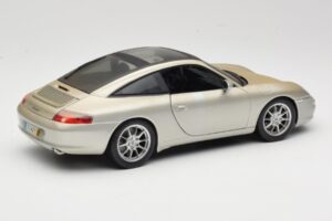Porsche 911 996 Carrera 4S Silber Maisto 1:18 WAP02102212 Metall – Bild 3 von 8