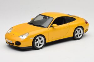 Porsche 911 996 Carrera 4S Gelb Maisto 1:18 WAP02101610 Metall