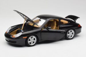 Porsche 911 996 Carrera Schwarz Gate 1:18 1043 Metall – Bild 2 von 8