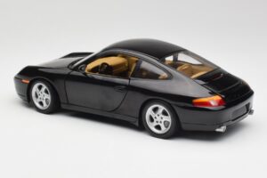 Porsche 911 996 Carrera Schwarz Gate 1:18 1043 Metall – Bild 7 von 8