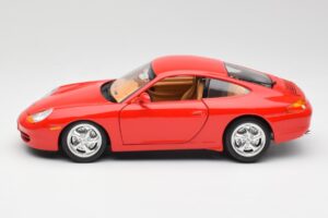 Porsche 911 996 Carrera Rot Bburago 1:18 3385 Metall – Bild 4 von 8