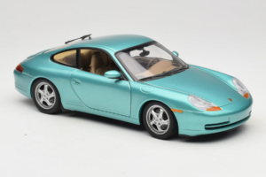 Porsche 911 996 Green Metallic UT Models 1:18 27901 Metall – Bild 6 von 8