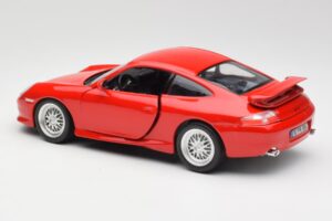 Porsche 911 996 GT3 Strasse Rot Bburago 1:18 30395 Metall – Bild 7 von 8