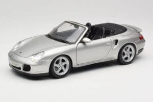 Porsche 911 996 Turbo Cabriolet Silber Maisto 1:18 31660 Metall