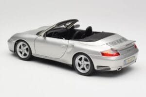 Porsche 911 996 Turbo Cabriolet Silber Maisto 1:18 31660 Metall – Bild 7 von 8