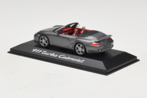 Porsche 911 997 Turbo Cabriolet Grey Metallic Minichamps 1:43 WAP02015216 Metall – Bild 3 von 5