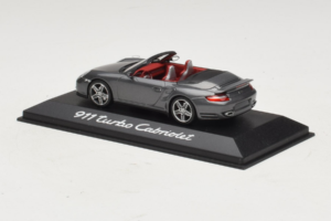 Porsche 911 997 Turbo Cabriolet Grey Metallic Minichamps 1:43 WAP02015218 Metall – Bild 3 von 4