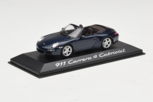 Porsche 911 997 Carrera 4 Cabriolet Dunkelblau Minichamps 1:43 WAP02015216-R1 Metall – Bild 2 von 4