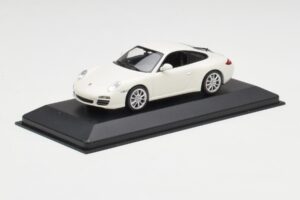 Porsche 911 997 Carrera 4S Carrara Weiss Minichamps 1:43 403066431 Metall – Bild 2 von 4