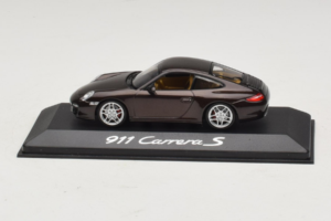 Porsche 911 997 Carrera S Brown Metallic Minichamps 1:43 WAP02001318 Metall