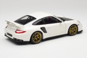Porsche 911 997 GT2 RS Weiss & Gold Felgen Minichamps 1:18 100069406 Metall – Bild 3 von 8