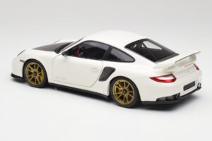 Porsche 911 997 GT2 RS Weiss & Gold Felgen Minichamps 1:18 100069406 Metall – Bild 7 von 8