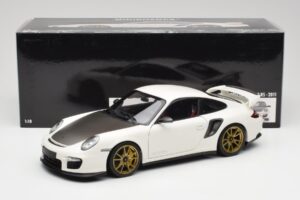 Porsche 911 997 GT2 RS Weiss & Gold Felgen Minichamps 1:18 100069406 Metall – Bild 8 von 8