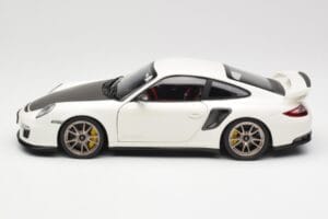 Porsche 911 997 GT2 RS Weiss Minichamps 1:18 100069400 Metall – Bild 4 von 8