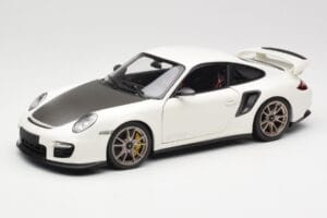 Porsche 911 997 GT2 RS Weiss Minichamps 1:18 100069400 Metall