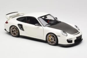 Porsche 911 997 GT2 RS Weiss Minichamps 1:18 100069400 Metall – Bild 6 von 8