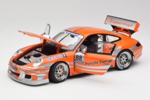 Porsche 911 997 GT3 R #88 Porsche Consulting 2005 AUTOart 1:18 77821 Metall – Bild 2 von 8