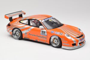Porsche 911 997 GT3 R #88 Porsche Consulting 2005 AUTOart 1:18 77821 Metall – Bild 6 von 8