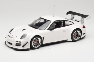 Porsche 911 997 GT3 R Street Weiss Minichamps 1:18 151108900 Metall