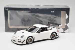 Porsche 911 997 GT3 R Street Weiss Minichamps 1:18 151108900 Metall – Bild 6 von 6
