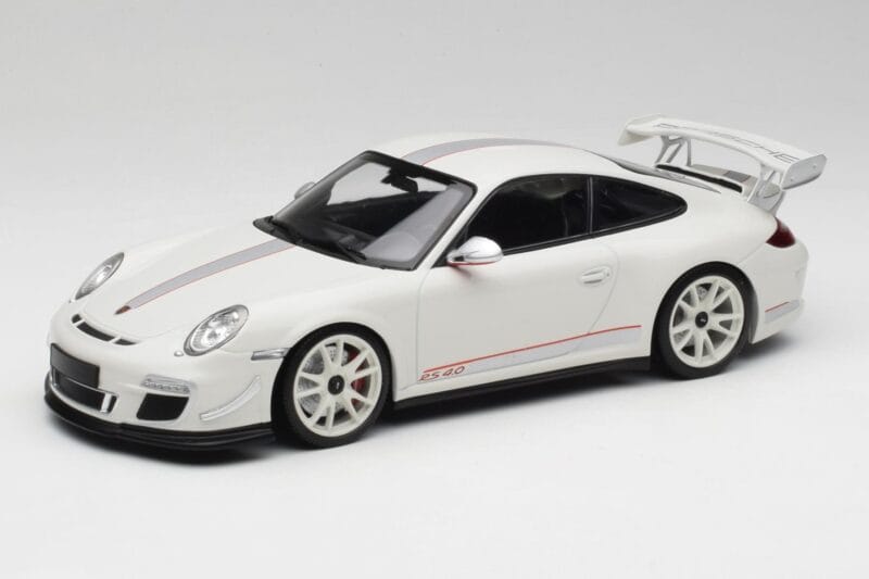 Porsche 911 997 GT3 RS 4.0 Weiss Minichamps 1:18 155062221 Metall