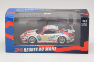 Porsche 911 997 GT3 RSR #76 R. Narac / P. Long / P. Pilet 24 Hours of Le Mans 2009 Minichamps 1:43 400096976 Metall – Bild 3 von 3
