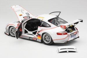 Porsche 911 997 GT3 RSR #83 Team Seikel L. Nielsen / M. Ehret / D. Farnbacher 24 Hours of Le Mans 2006 Minichamps 1:18 100066 – Bild 5 von 8
