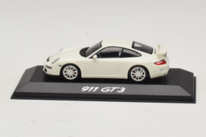 Porsche 911 997 GT3 Weiss Minichamps 1:43 WAP02012016 Metall