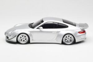 Porsche 911 997 RWB Abu Dhabi IXO 1:18 18CMC166 Metall – Bild 3 von 6