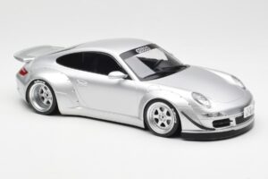 Porsche 911 997 RWB Abu Dhabi IXO 1:18 18CMC166 Metall – Bild 4 von 6