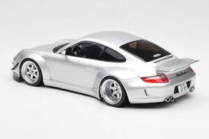 Porsche 911 997 RWB Abu Dhabi IXO 1:18 18CMC166 Metall – Bild 5 von 6