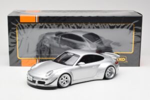 Porsche 911 997 RWB Abu Dhabi IXO 1:18 18CMC166 Metall – Bild 6 von 6