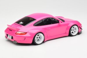 Porsche 911 997 RWB Pink IXO 1:18 18CMC167 Metall – Bild 2 von 5