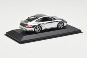 Porsche 911 997 Turbo Chrome Silver Minichamps 1:43 WAP02060816-R Metall – Bild 2 von 5