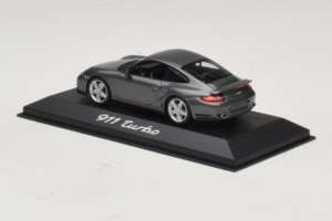 Porsche 911 997 Turbo Grey Metallic Minichamps 1:43 WAP02013016 Metall – Bild 3 von 5