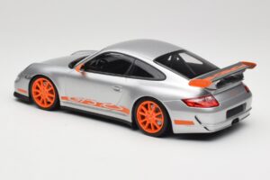 Porsche 911 997.1 GT3 RS Silber mit Orangefarbenen Felgen Minichamps 1:18 155062120 Metall – Bild 5 von 6