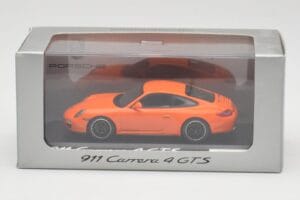 Porsche 911 997.2 Carrera 4 GTS Orange Minichamps 1:43 WAP0201140C Metall – Bild 4 von 4