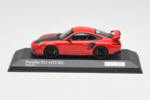 Porsche 911 997.2 GT2 RS Rot mit Schwarzen Felgen Minichamps 1:43 400069407 Metall