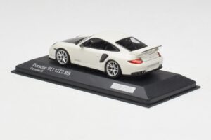 Porsche 911 997.2 GT2 RS Weiss mit Silbernen Felgen Minichamps 1:43 400069405 Metall – Bild 3 von 4