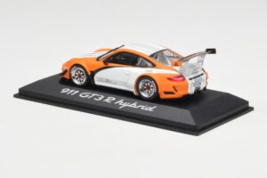 Porsche 911 GT3 R Hybrid 997.2 Presentation White Orange Minichamps 1:43 WAP0201170B Metall – Bild 3 von 4