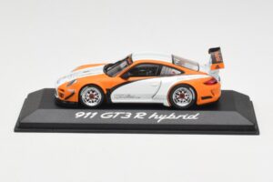 Porsche 911 GT3 R Hybrid 997.2 Presentation White Orange Minichamps 1:43 WAP0201170B Metall