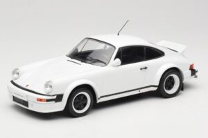Porsche 911 SC GT Race Version IXO 1:18 18CMC007 Metall