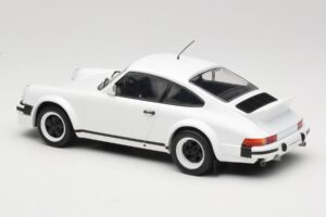 Porsche 911 SC GT Race Version IXO 1:18 18CMC007 Metall – Bild 5 von 6