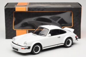 Porsche 911 SC GT Race Version IXO 1:18 18CMC007 Metall – Bild 6 von 6
