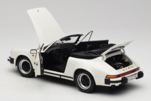 Porsche 911 SC Cabriolet Weiss Minichamps 1:18 100063031 Metall – Bild 5 von 8