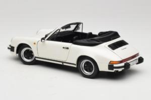 Porsche 911 SC Cabriolet Weiss Minichamps 1:18 100063031 Metall – Bild 7 von 8