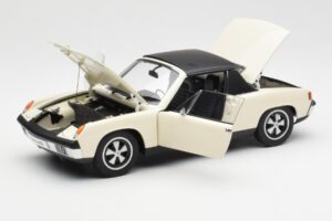 Porsche 914/6 Hellelfenbein AUTOart 1:18 77933 Metall – Bild 2 von 8