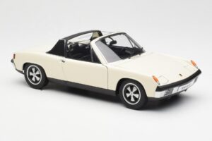 Porsche 914/6 Hellelfenbein AUTOart 1:18 77933 Metall – Bild 6 von 8
