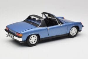 Porsche 914 Blau Revell 1:18 08975 Metall – Bild 3 von 8